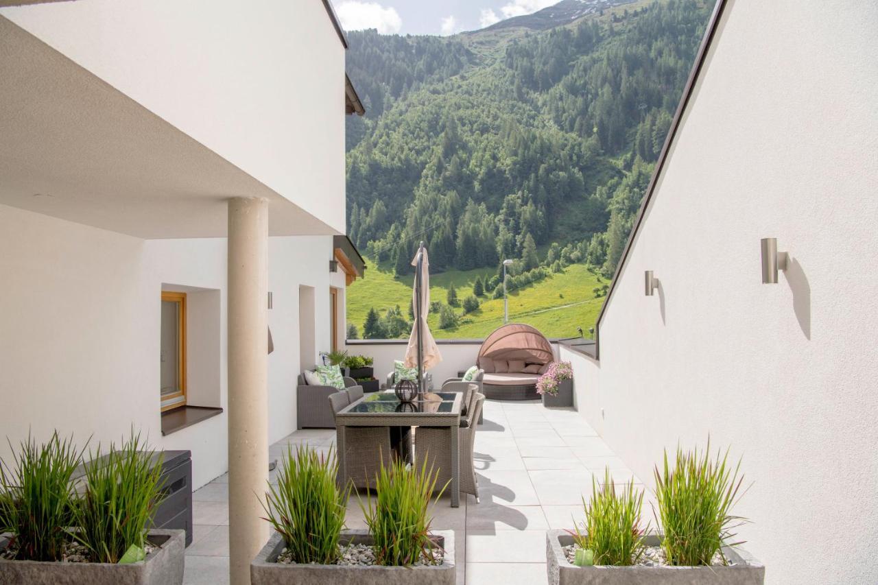 Quality Hosts Arlberg - Haus Pepi Eiter Sankt Anton am Arlberg Exterior foto